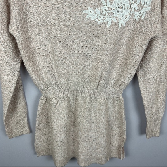 RW & CO Floral Embroidered Cinched Waist Tunic Sweater XS Cream - Picture 4 of 13